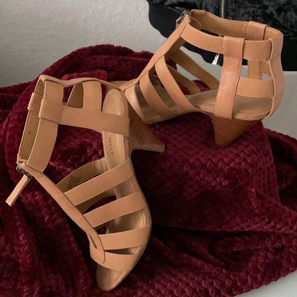 Nine West caramel heel leather bootie